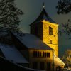 winterliche Michaelskirche in der Nacht